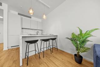 Castle View Apartment in SKY PARK by Zaha Hadid - 4