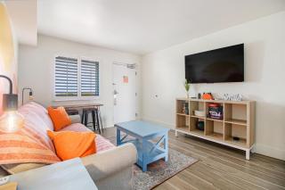 Beachfront Bliss! Ocean Views, Lazy River, Pools, Hot Tubs, Near the Boardwalk - Myrtle Beach - 5