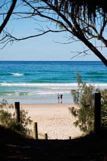 Sirius- Heated pool, 50m to Beach, basketball crt - 9