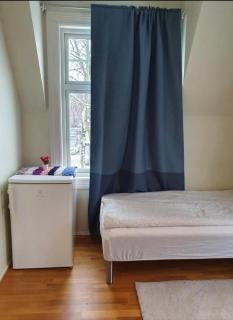 Villa Sandvika House - - 2