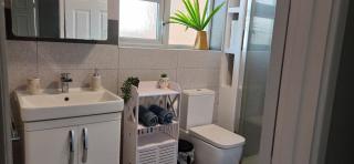 Super Central Location-Station-Airport-Parking - Luton - 8