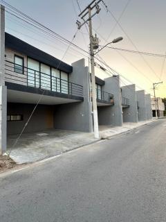 Casa de 2 Recámaras con Alberca cerca de Plazas Altabrisa - 3