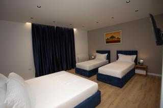 Villa Klaus Center Hotel - Tirana - 1
