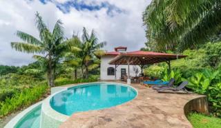 Getaway & Ocean Breeze - Secluded & Natural Charming - 2 bedrooms - 7