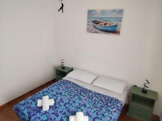 Family & Friends - First floor - South West wing - Fully equipped with view - 15 minutes drive by car to the seaside - 6