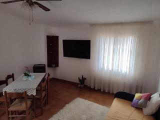 Family & Friends - First floor - South West wing - Fully equipped with view - 15 minutes drive by car to the seaside - 4