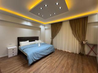 481. Spacious 3BR 3BA Home with Private Backyard - 3