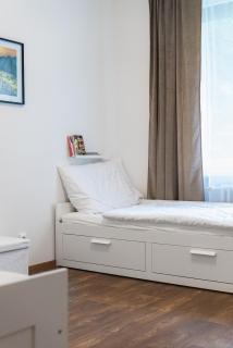 Spacious 3BR Apt by Bus station Nivy Mall with AC - 5