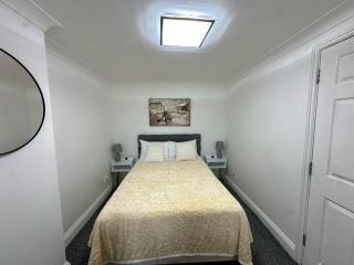 Madrid Double Room - 7