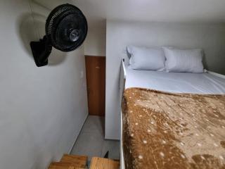 Suíte privativa com cozinha e cama mezanino - 8