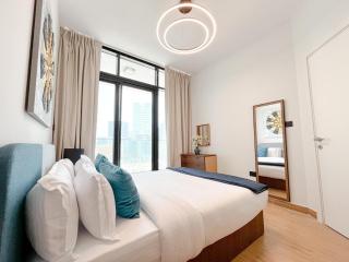Pool-View 1BR Near Cleveland and Abu Dhabi City - Abu Dhabi - 8