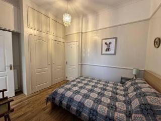 Stunning 1-Bed Flat w Seaview Garden Pet Friendly - 2