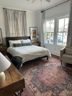 Steps from Live Music Venues-Guest Room Extended Stays - Lafayette - 9