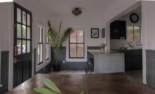 Steps from Live Music Venues-Guest Room Extended Stays - Lafayette - 2