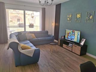 Cherry Blossom Apt Courtyard-5min Walk to Centre - 7