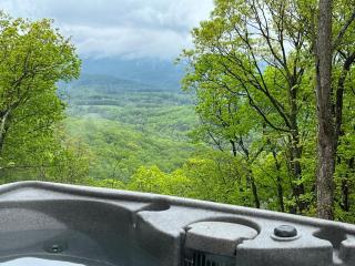 Hideaway Tiny Cabin, Hot Tub, View, Firepit - 7