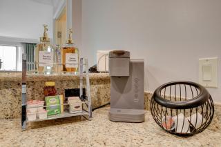 The Blue Hour Suite at MGM Signature Tower 3 with Balcony 5 MIN WALK FROM F1 GRANDSTAND - 2