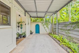 Villa Palma - A Leafy Chic Retreat by the Foreshore - 9