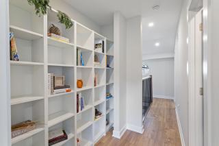 Welcome to The Lux Collective a Spacious 5-Bedroom House close to Stadiums, Universities, Center City & more! - 3