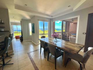 Amazing Ocean Views Condo Close To The Beach - 9