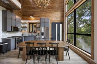 Serenity Shores Modern Cabin on a River Broken Bow - 4