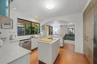 Coolum Beachside Getaway - Coolum Beach - 3