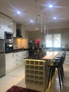 MapleCrestHome - Ajibade - 5