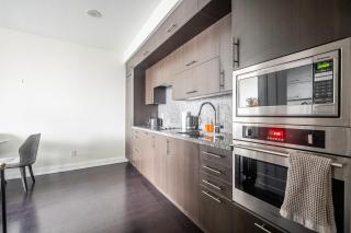 1 Bedroom Apartment with Balcony and Skyline View in North York - 5