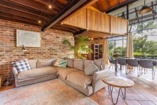 Cleopatras Enchanted Sanctuary - East Fremantle - 9
