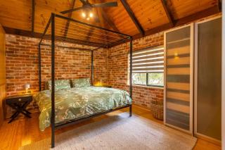 Cleopatras Enchanted Sanctuary - East Fremantle - 4