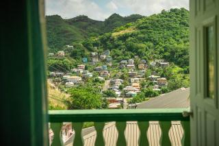 3 Bedroom Apt in Clare Valley Breezy Hilltop Stay Near Beach - AC and Wifi - 2