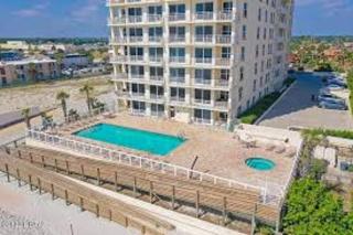 Beachfront 3BR Condo with Stunning Views Daytona - 6