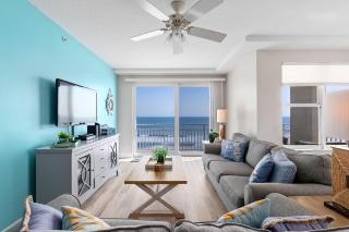 Beachfront 3BR Condo with Stunning Views Daytona - 9
