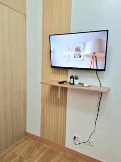 Aesthetic 1BR Condo Unit in QC - 6