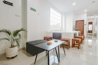 RedDoorz at Tebee Homestay near Tugu Kartasura - Kartosuro - 9