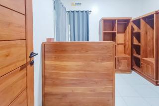 RedDoorz at Tebee Homestay near Tugu Kartasura - Kartosuro - 2