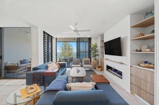 Kings Beach Oceanfront Oasis - Caloundra - 6