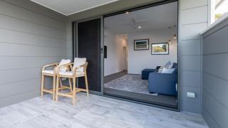 Whitehaven - 4 BR w Pool - 2 Mins to Beach - 8