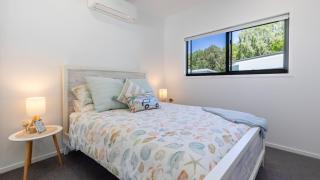 Whitehaven - 4 BR w Pool - 2 Mins to Beach - 7