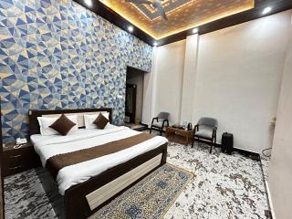 JB SQUARE RESORT - Ayodhya - 2