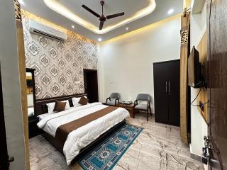 JB SQUARE RESORT - Ayodhya - 1