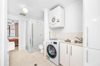 Stay In & Switch Off A Sepal Stay - 1