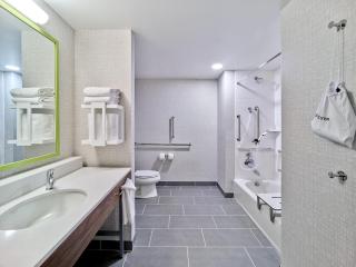 Hampton Inn & Suites Omaha Un Medical Center Area - Omaha - 2