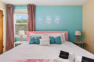 Nashville Gem Grill Mini Pickleball Sleeps 12 - 3