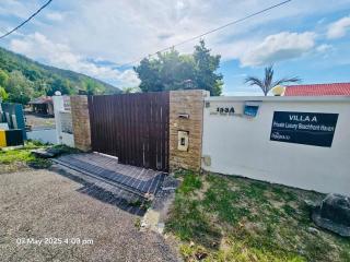Beach-Front Family Bungalow with Seaview Pool, KTV, Pool, PS5, Speaker System, BBQ & more!! - Tanjung Bungah - 9