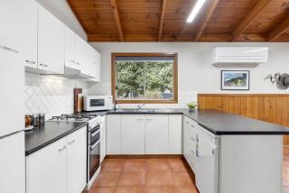 Mountain Hideaway by Halls Gap Accommodation - Halls Gap - 9