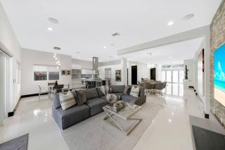Luxury Home W Pool By Pmi - 5