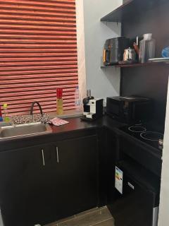 Mini Studio Haut Sanding - 2