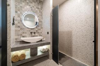 Howard Johnson by Wyndham Phuket Naiyang - 4