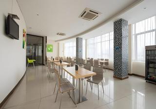 City Comfort Inn Yulin Walking Street - Yulin - 6